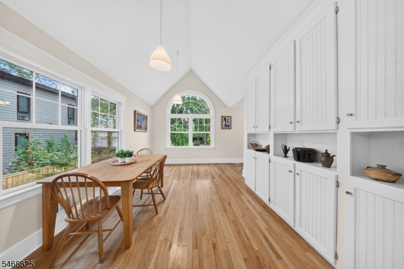 Breakfast room