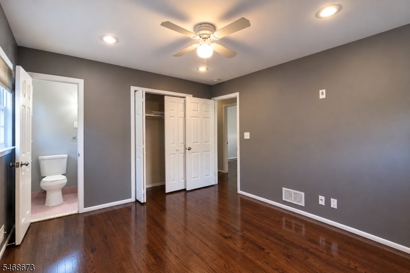Primary Bedroom w Half Bath