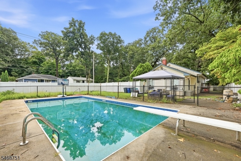 pool