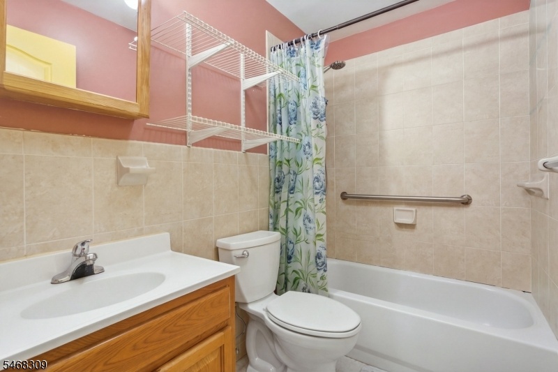 1st FL bath