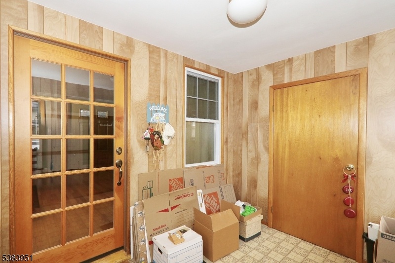 Entrance Mud room
