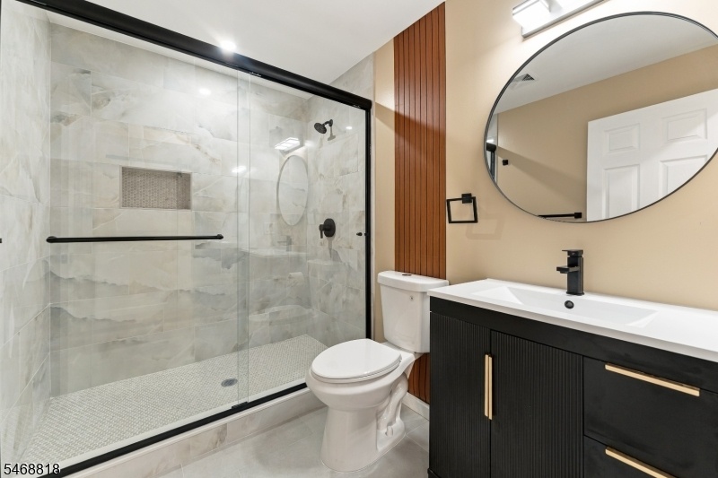 1st floor bathroom