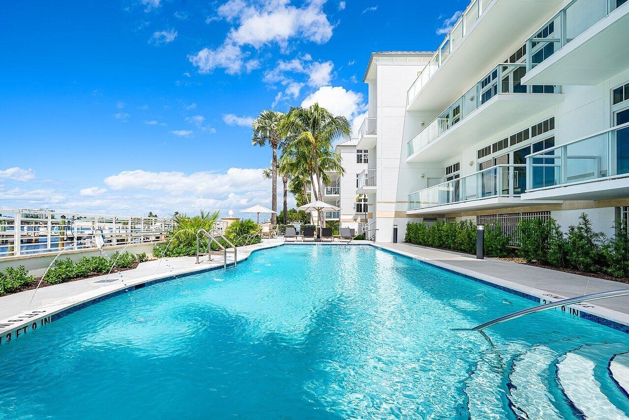 HAVN Waterfront Pool