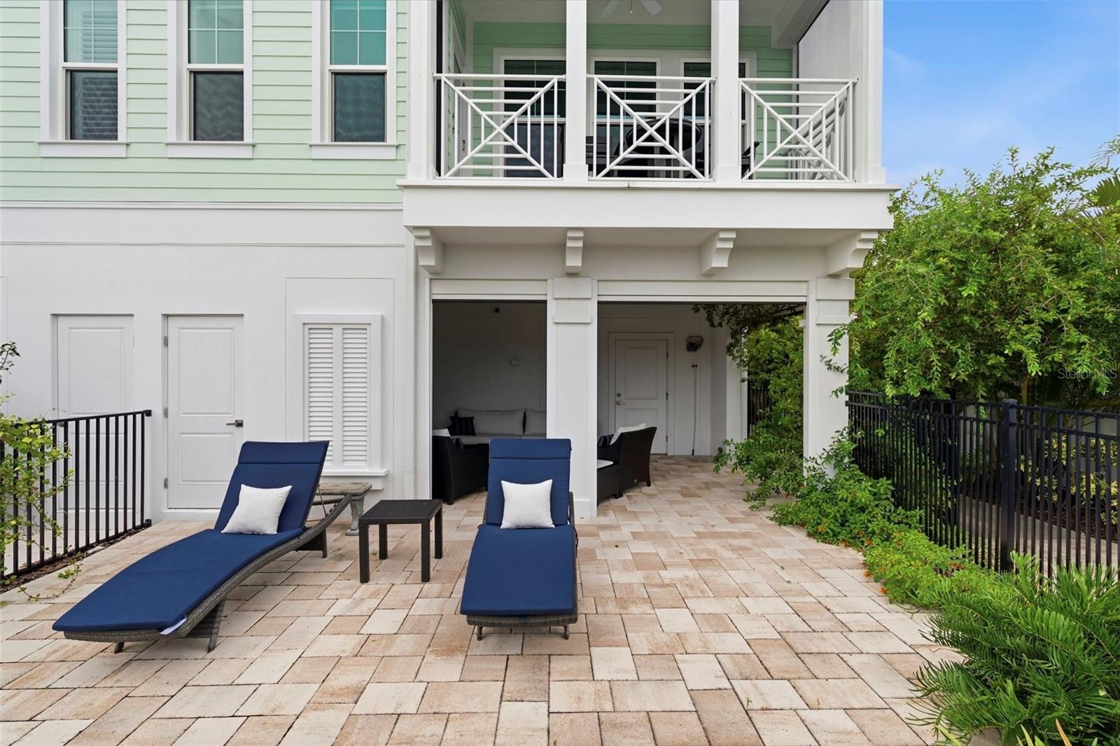Lots of space to soak up the Florida sun!