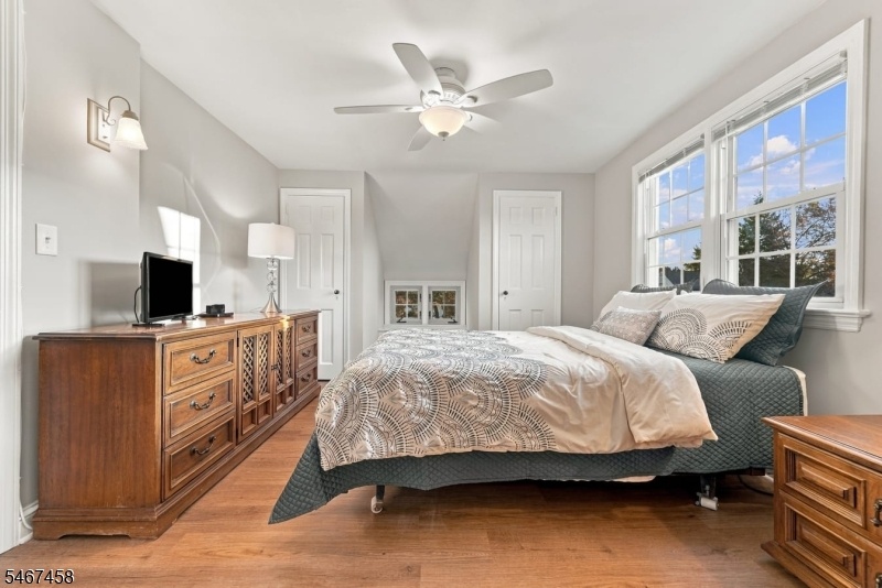 Secon Floor-Bedroom 2