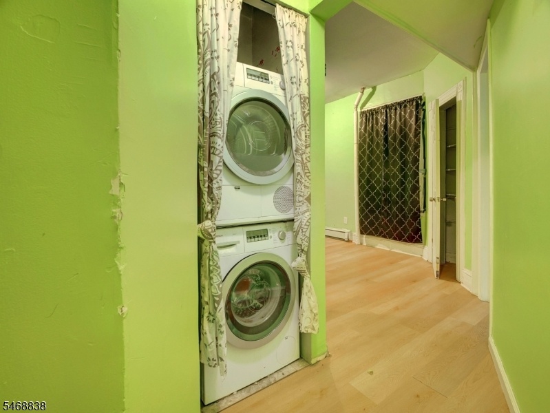Unit 1 Stackable Washer/Dryer