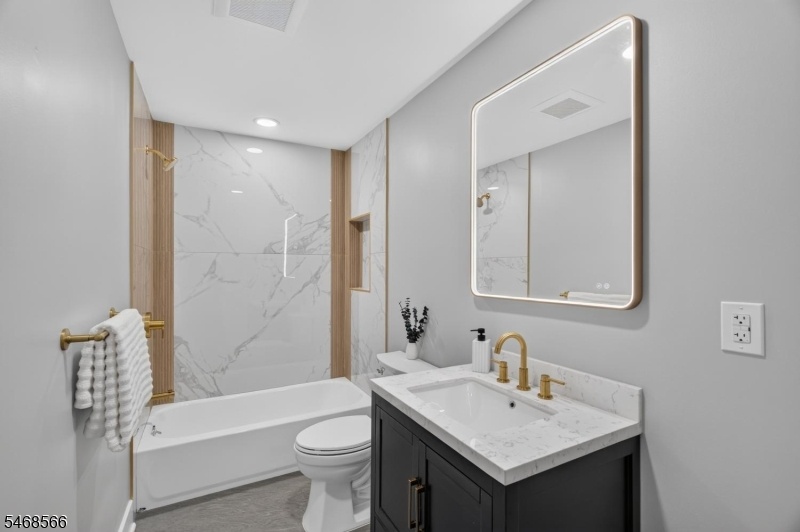Unit 1&2 Bath