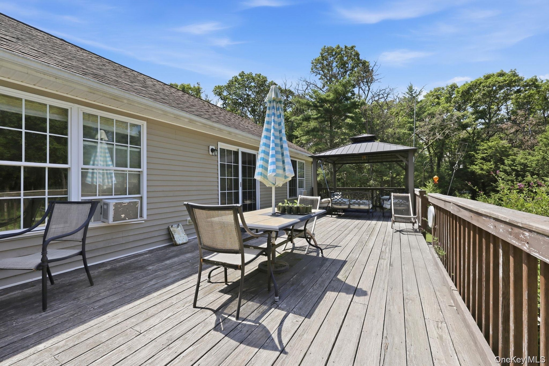 Large Back Deck