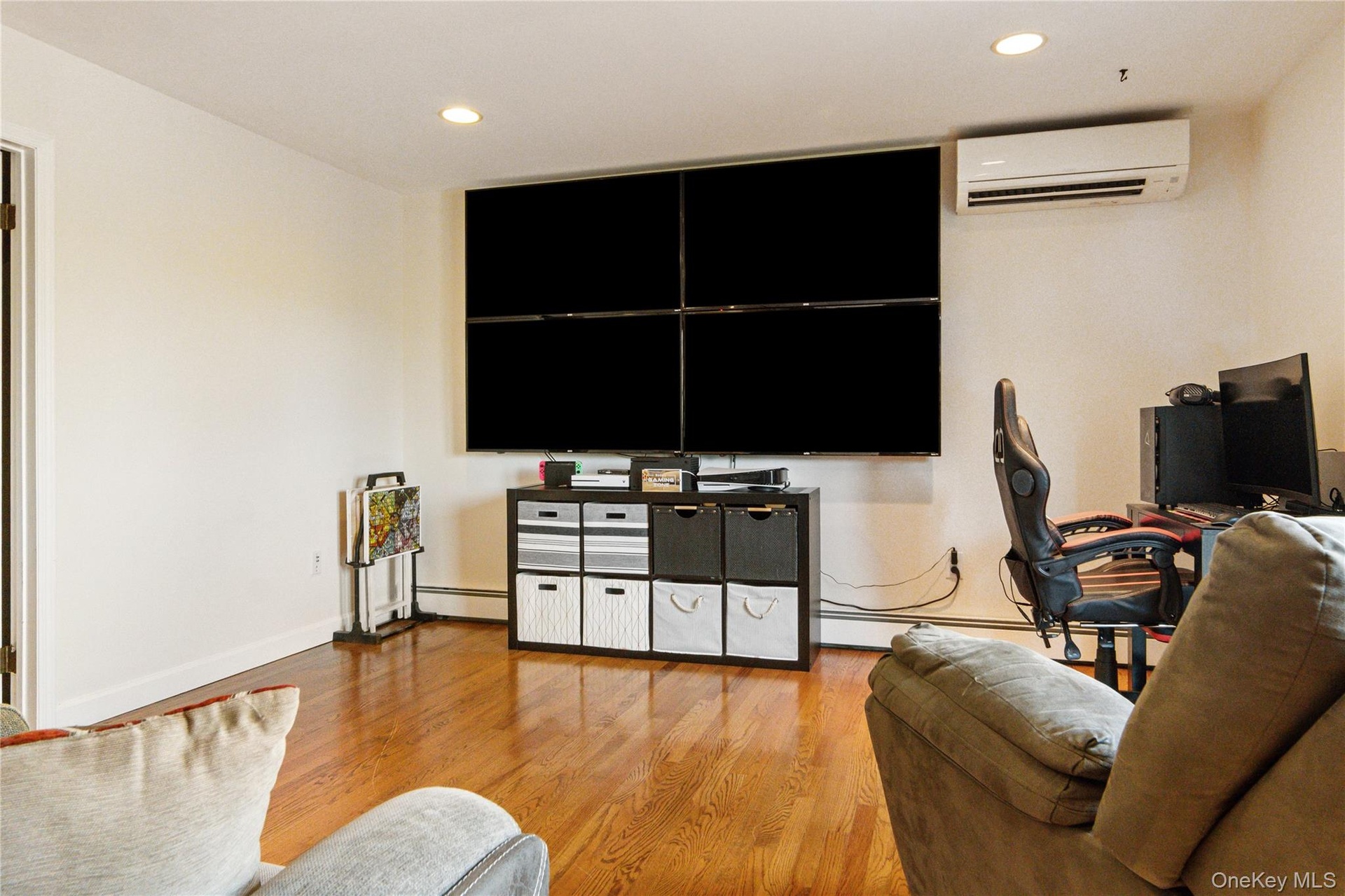 Family room off the kitchen