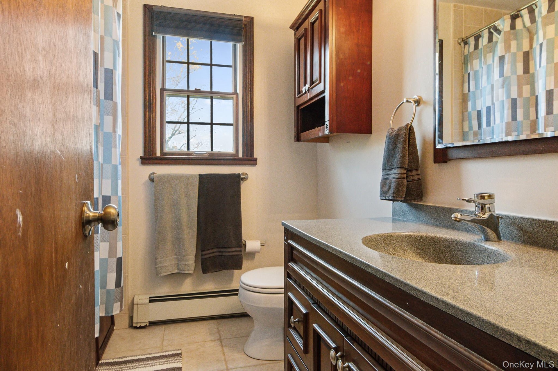 Hall full bath