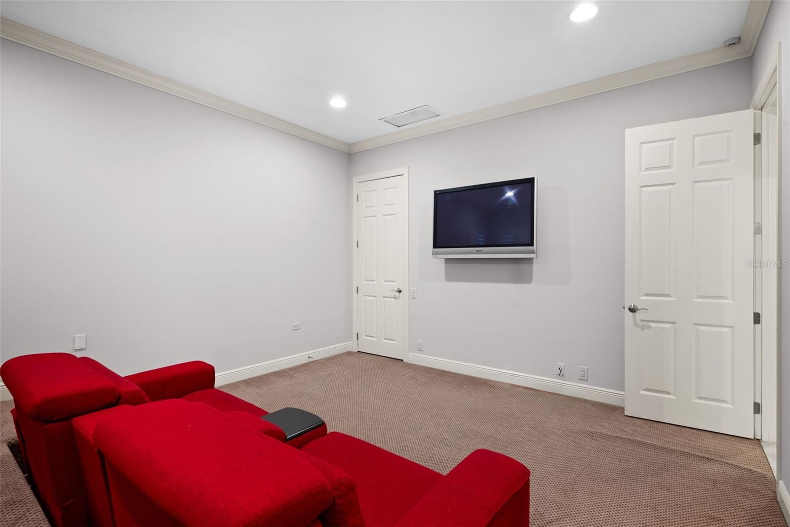 Bonus/ Media Room
