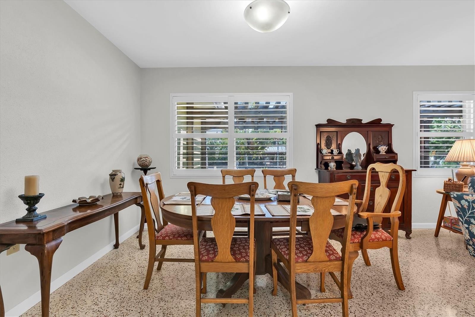 Indoor dining area in great room