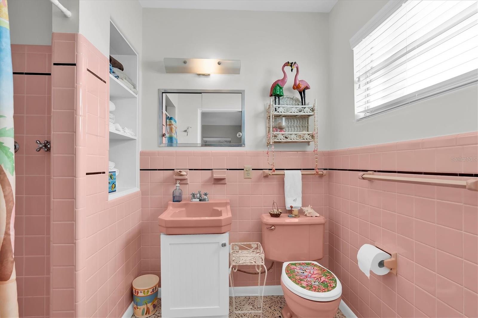 This is your chance to preserve some Old Florida decor in your new beach house.