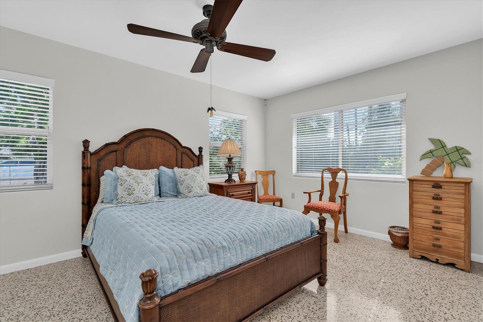 Third bedroom is adjacent to the green bath.
