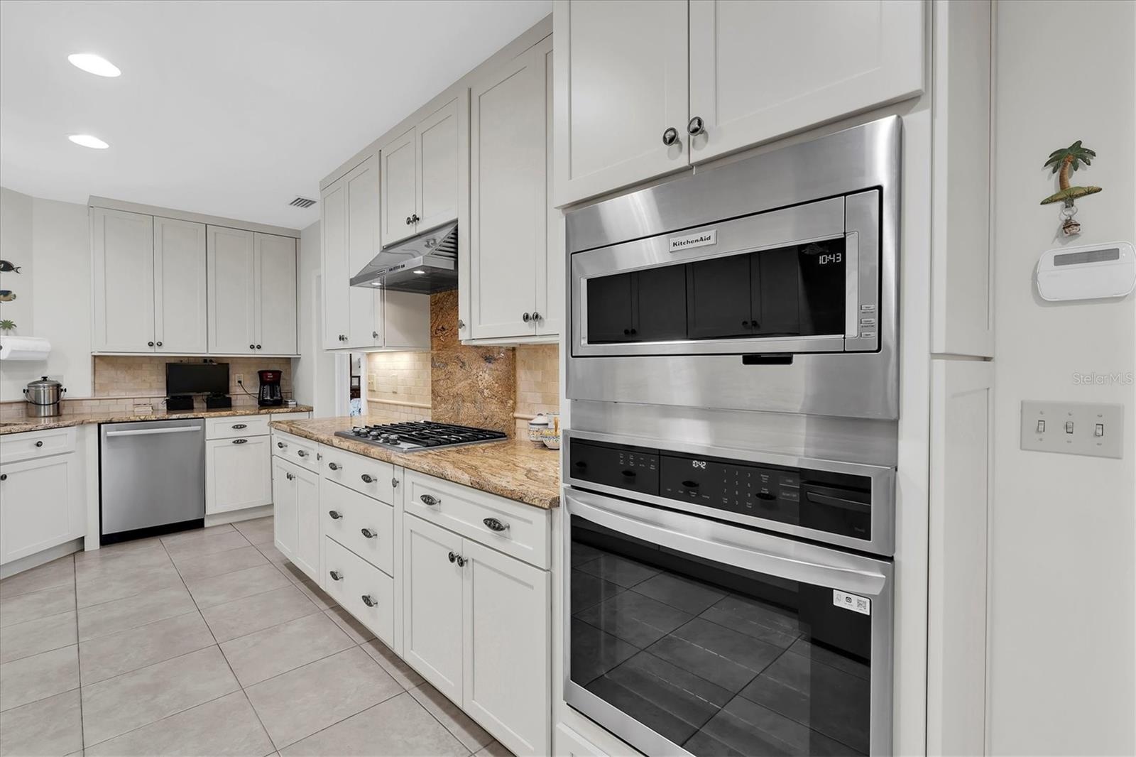 LG oven, Bosch dishwasher and KitchenAid microwave were new in May 2025