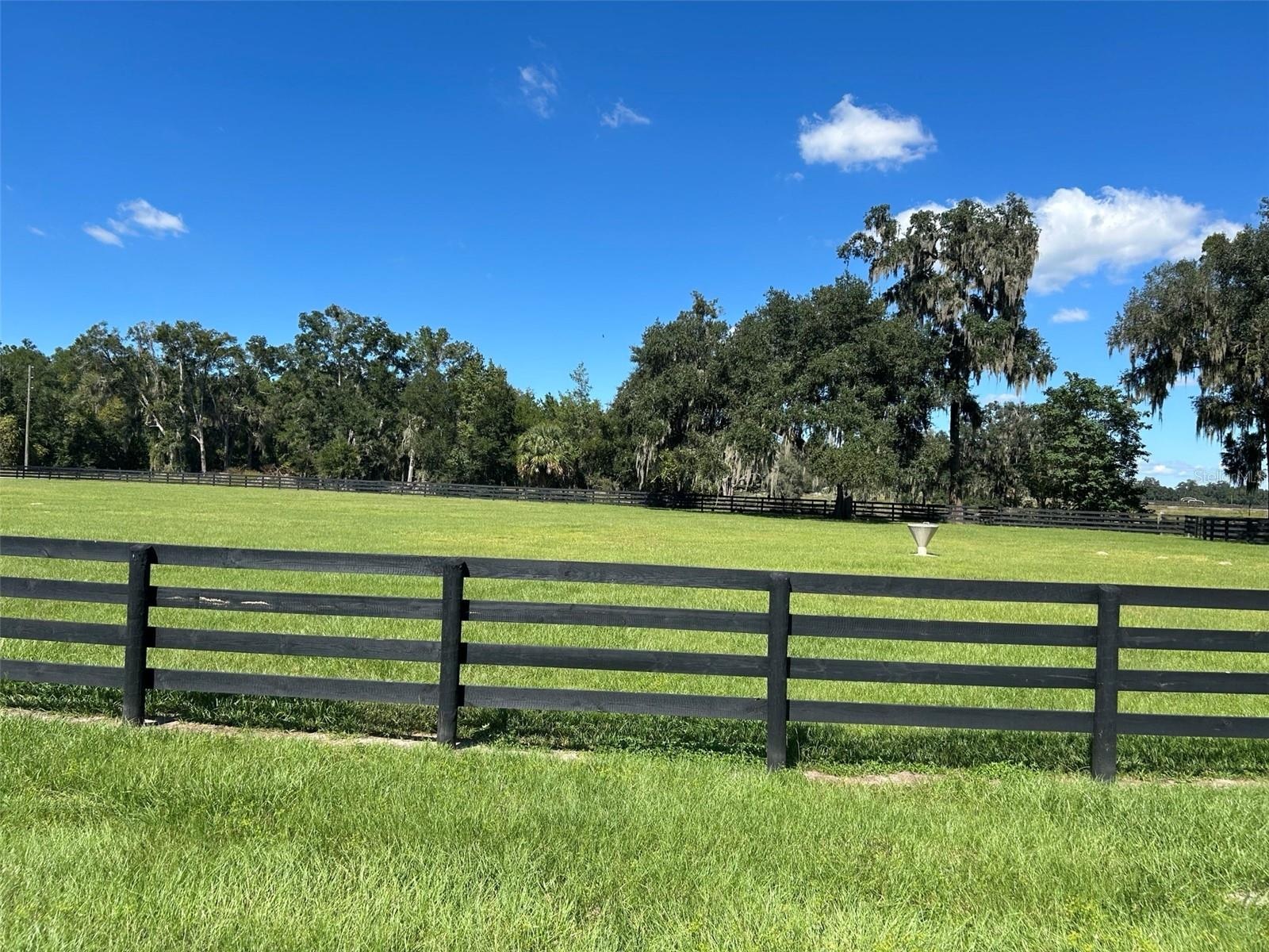 Secondary Barn with 4 stalls