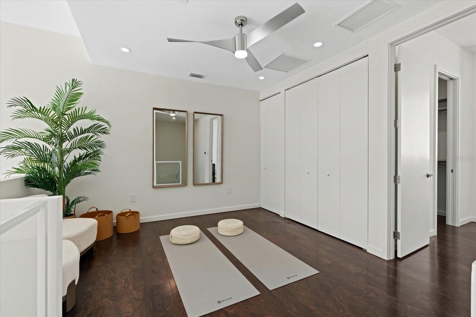 Second level loft area