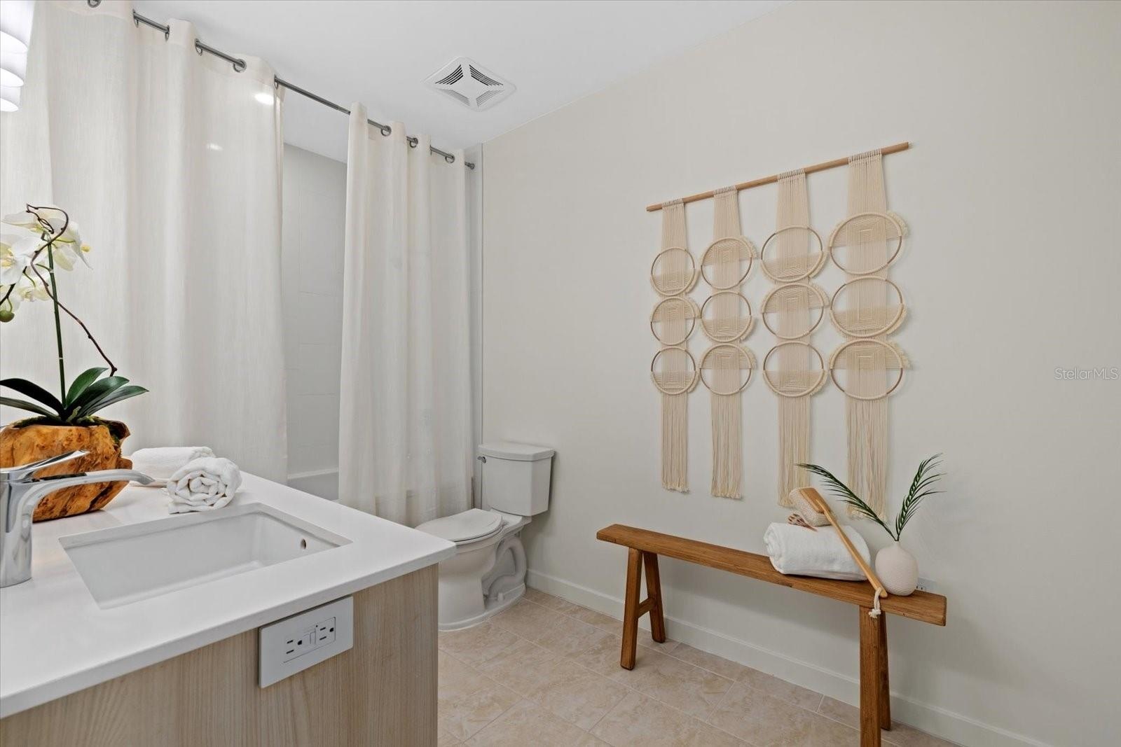 En-suite bathroom