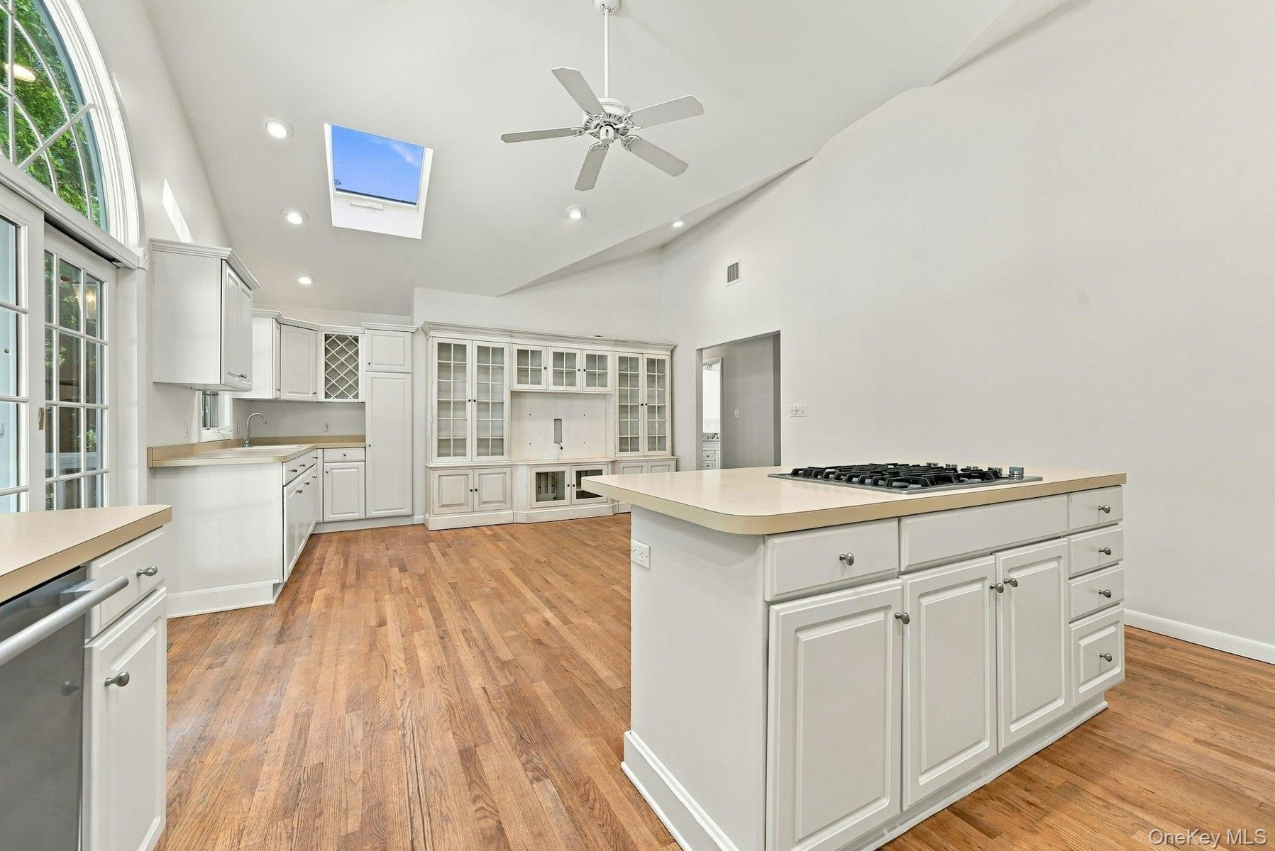 Desirable open layout.