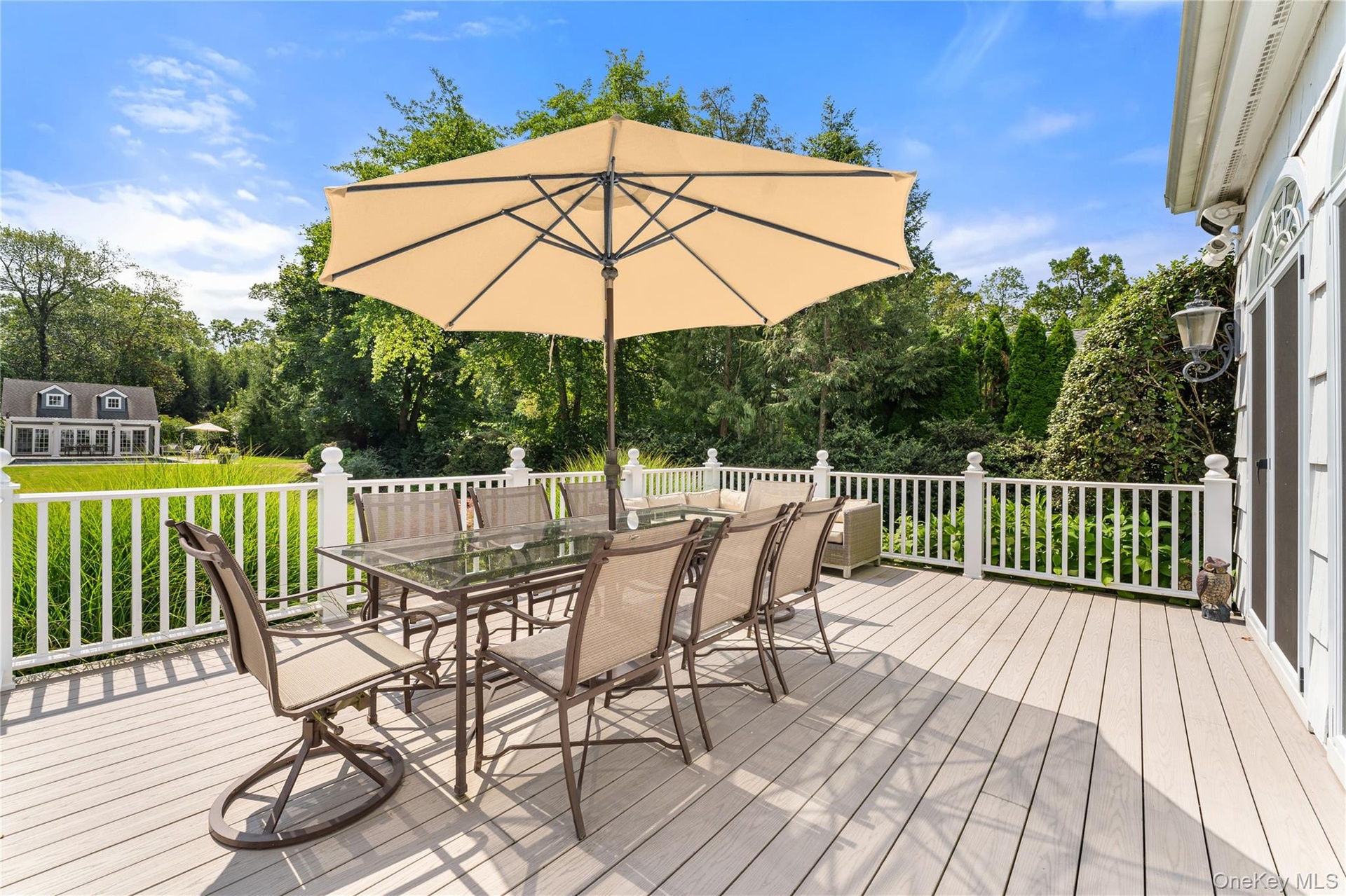 Deck off of breakfast room and Family room