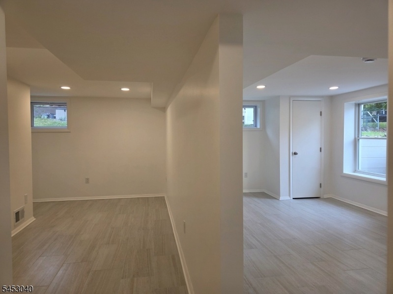 Flex Space & 4th LL Bedroom