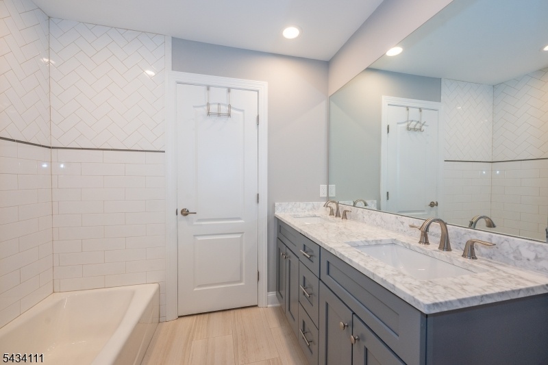 Main bathroom