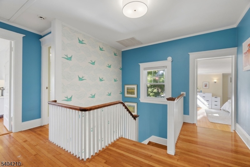2nd Floor Landing