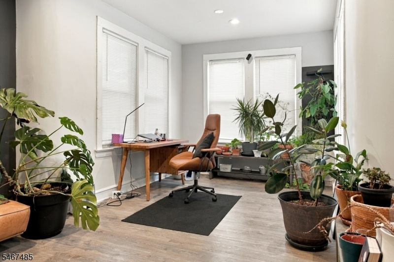 den/bedroom