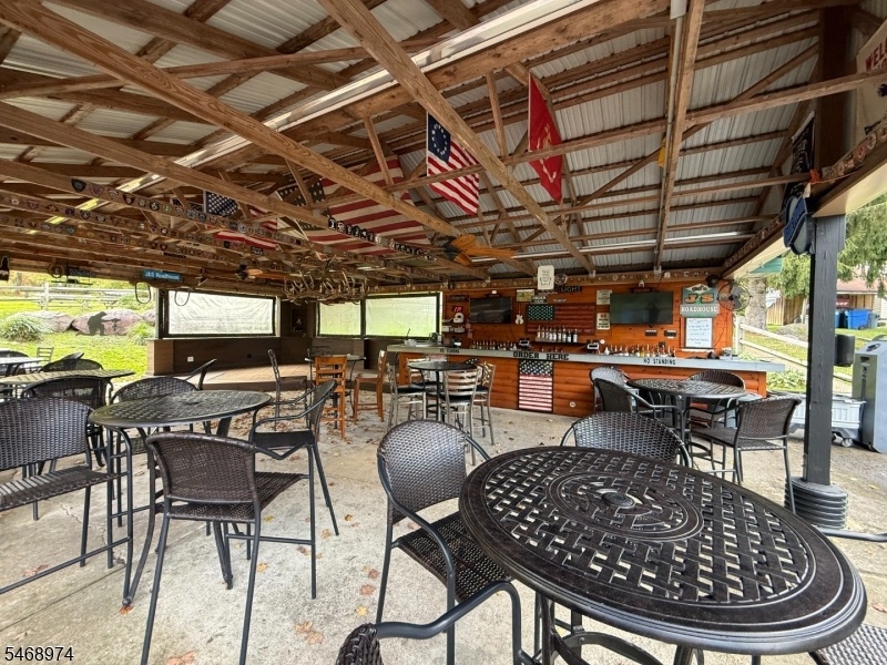 Outdoor Bar