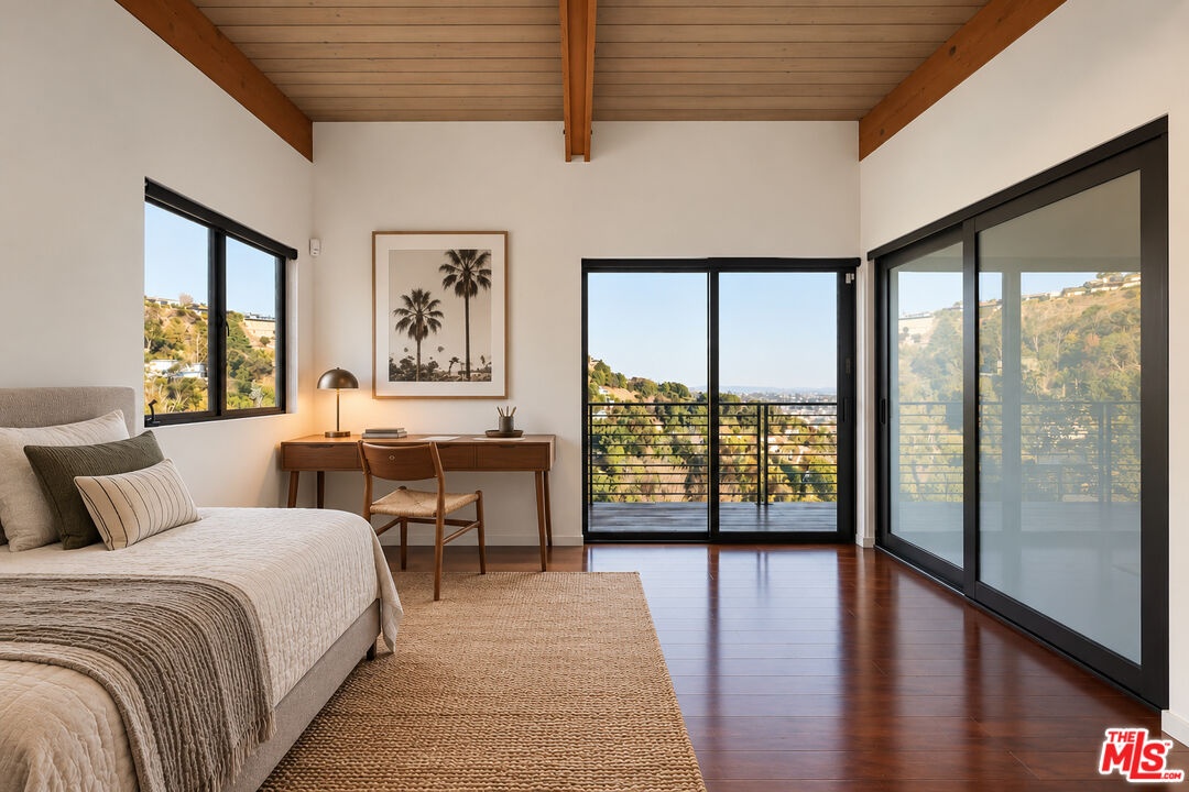 Guest Bedroom 2 - Digitally St