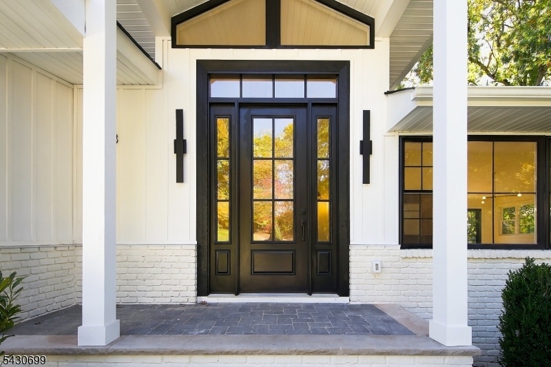 68 Grover Ln.