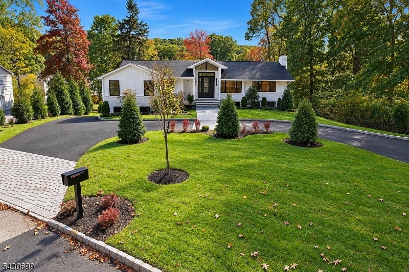 68 Grover Ln.