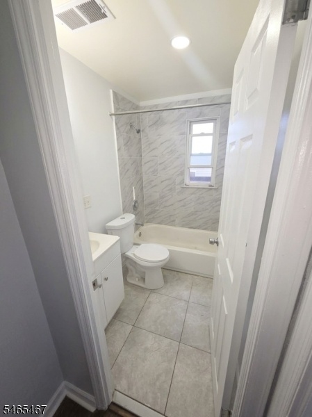 Unit 2 Bathroom