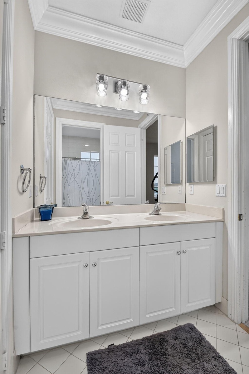 Guest Bath 2nd Floor
