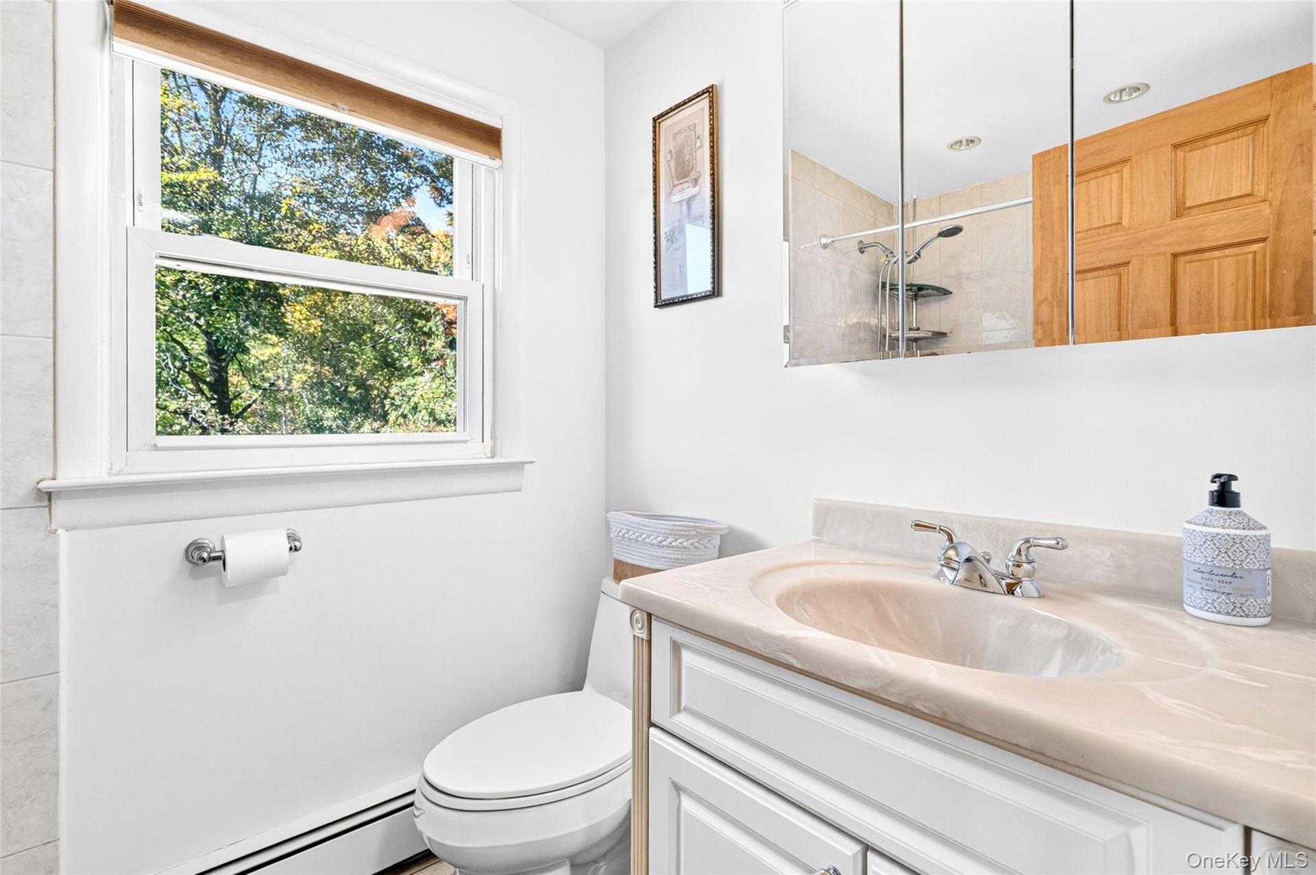 2nd floor Bathroom.