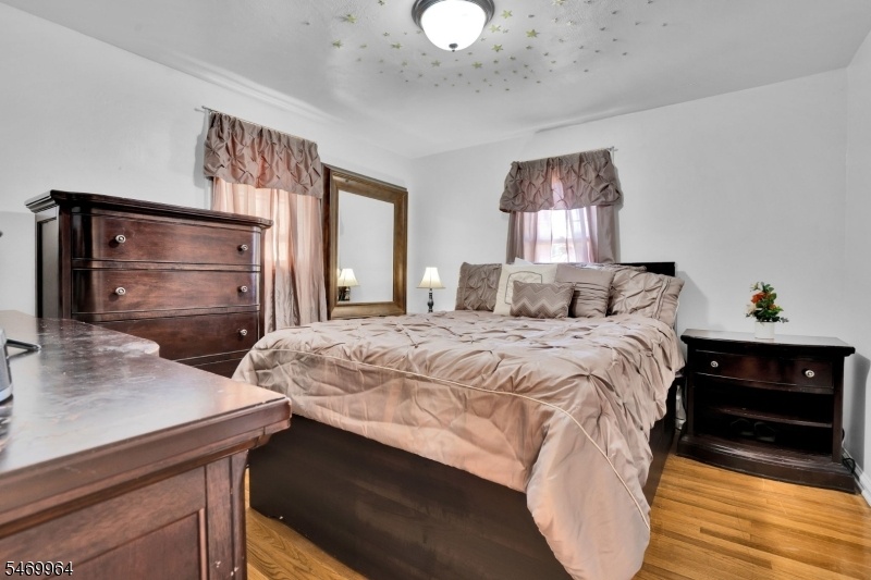 Bedroom2