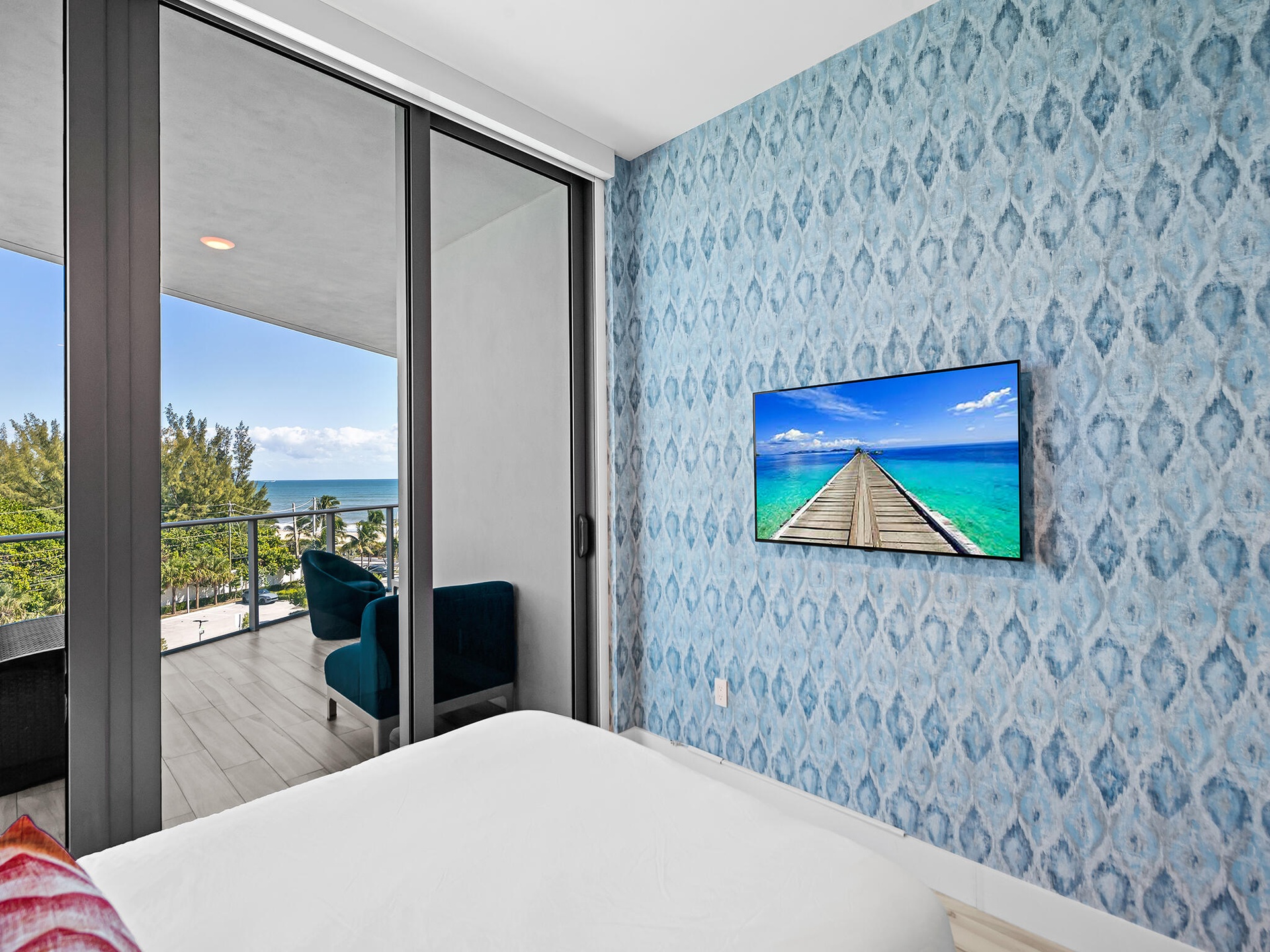 Additional bedroom 1