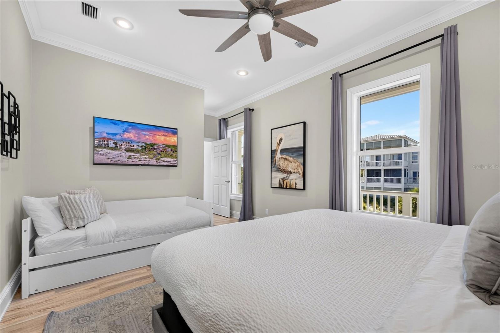 Suite with King and Twin and Twin Trundle
