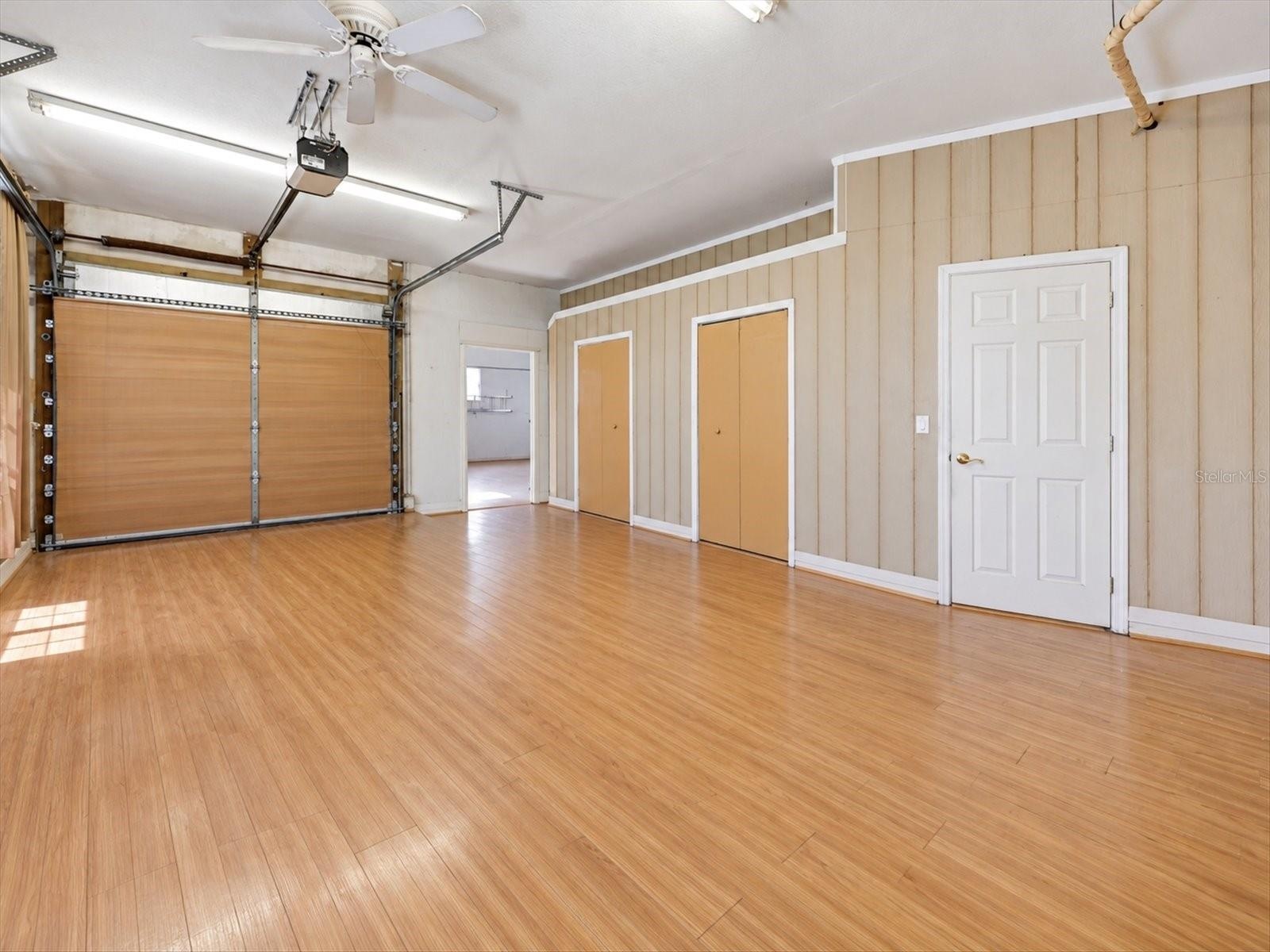 Finished multiple use garage/flexroom