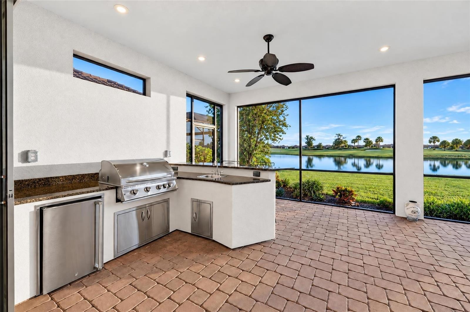 Outdoor Kitchen