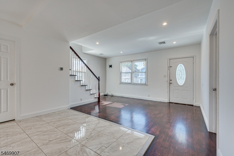 Living/Kitchen