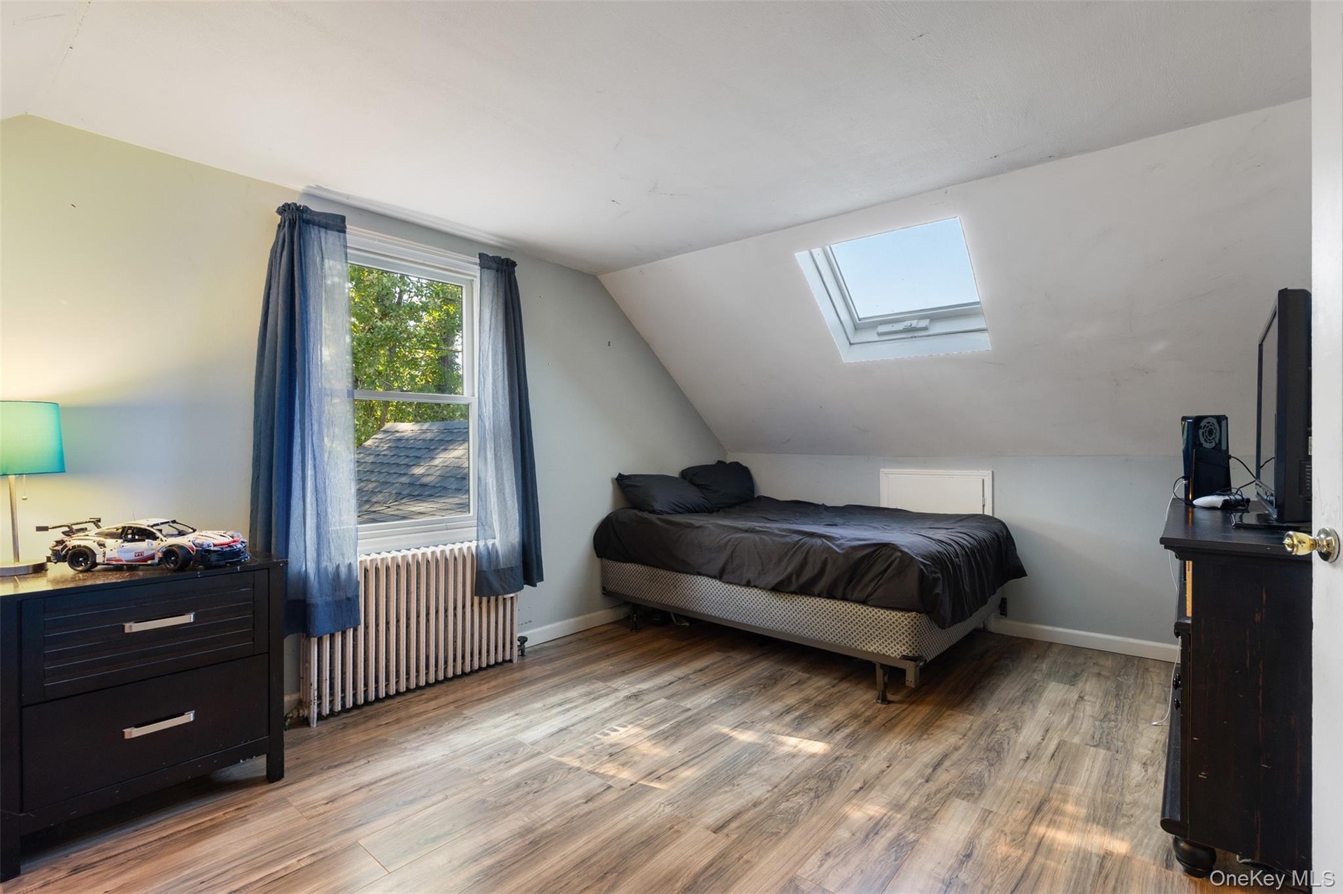 Upstairs bedroom #2