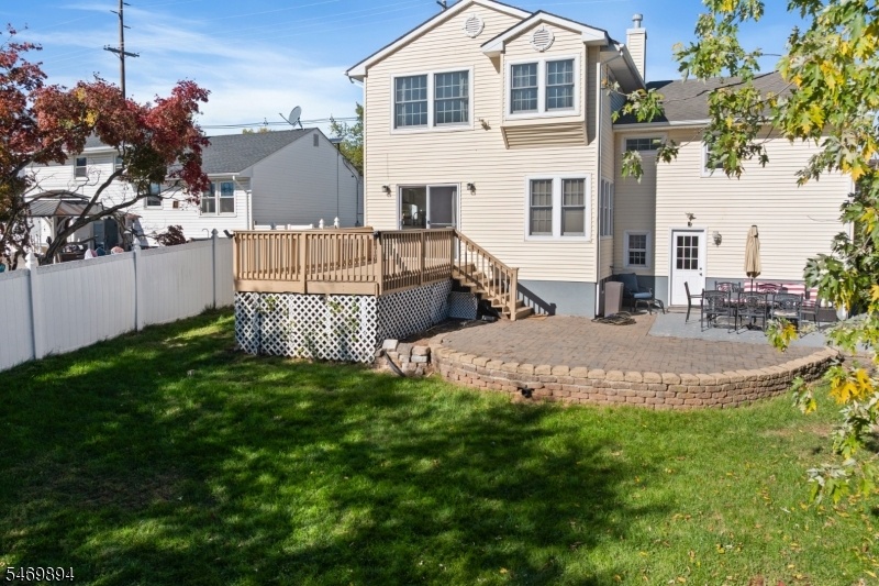 FENCED-IN YARD