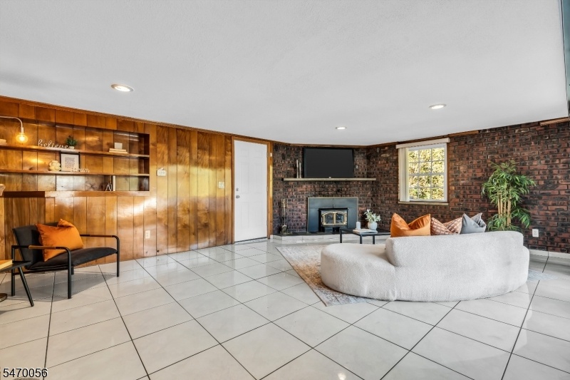 Ground Floor Family Room