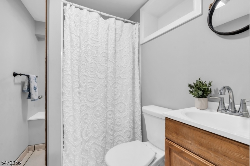 Ground Floor Full Bath