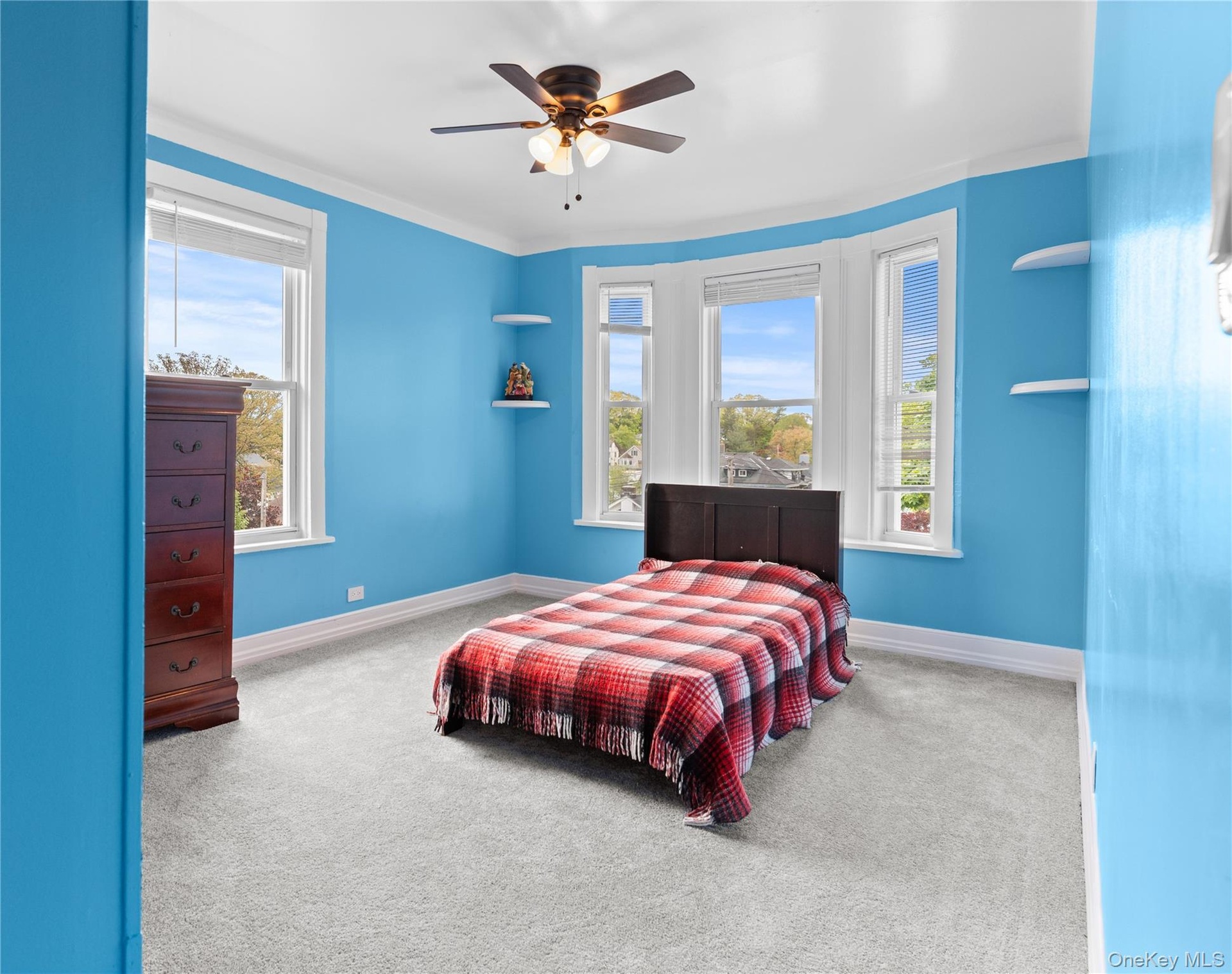 2nd floor bedroom