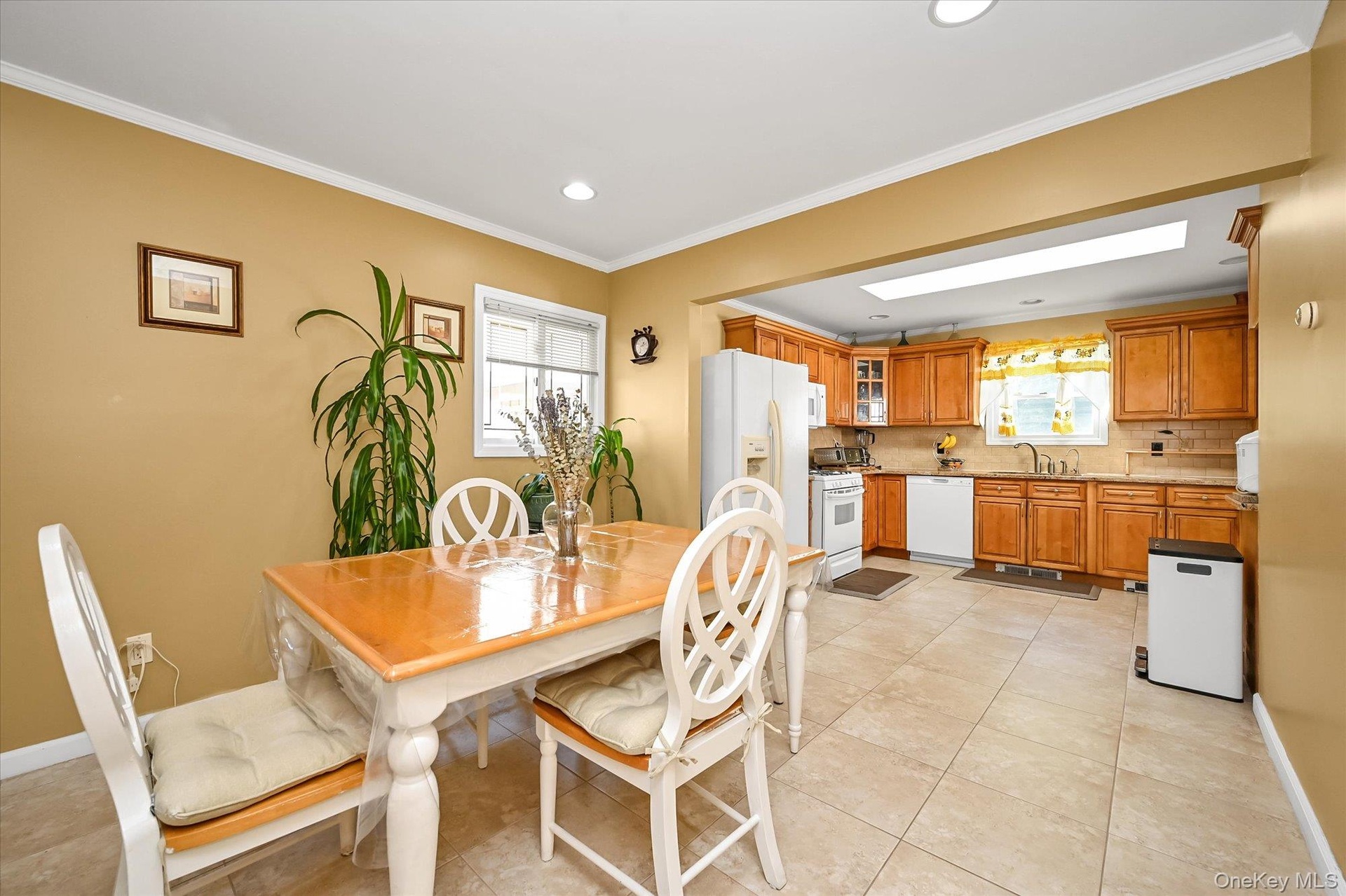 Dining Area leads to the open kitchen