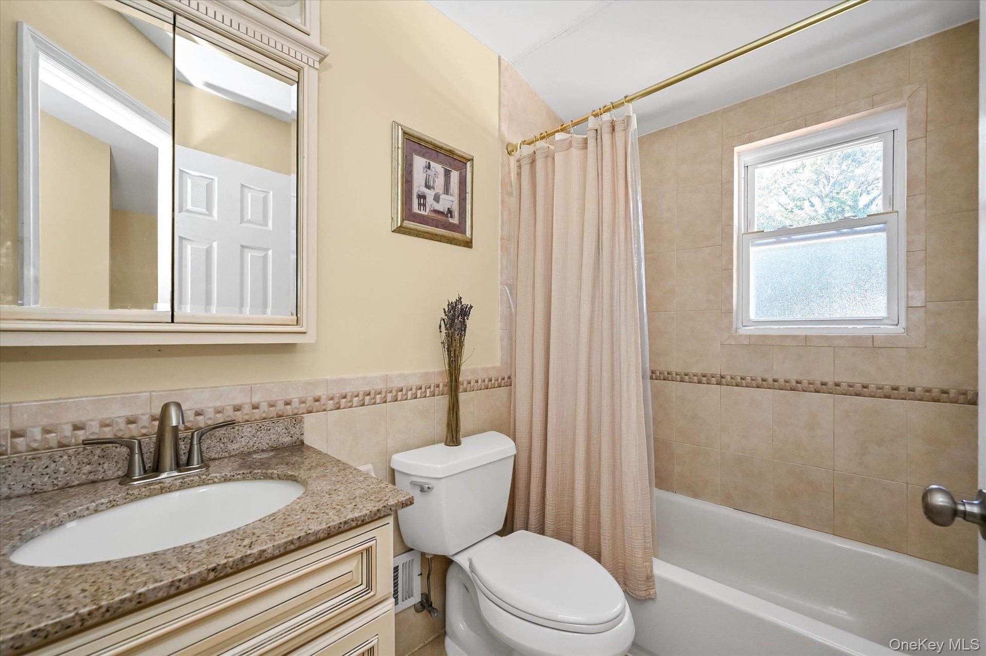 Second Floor Full Bathroom