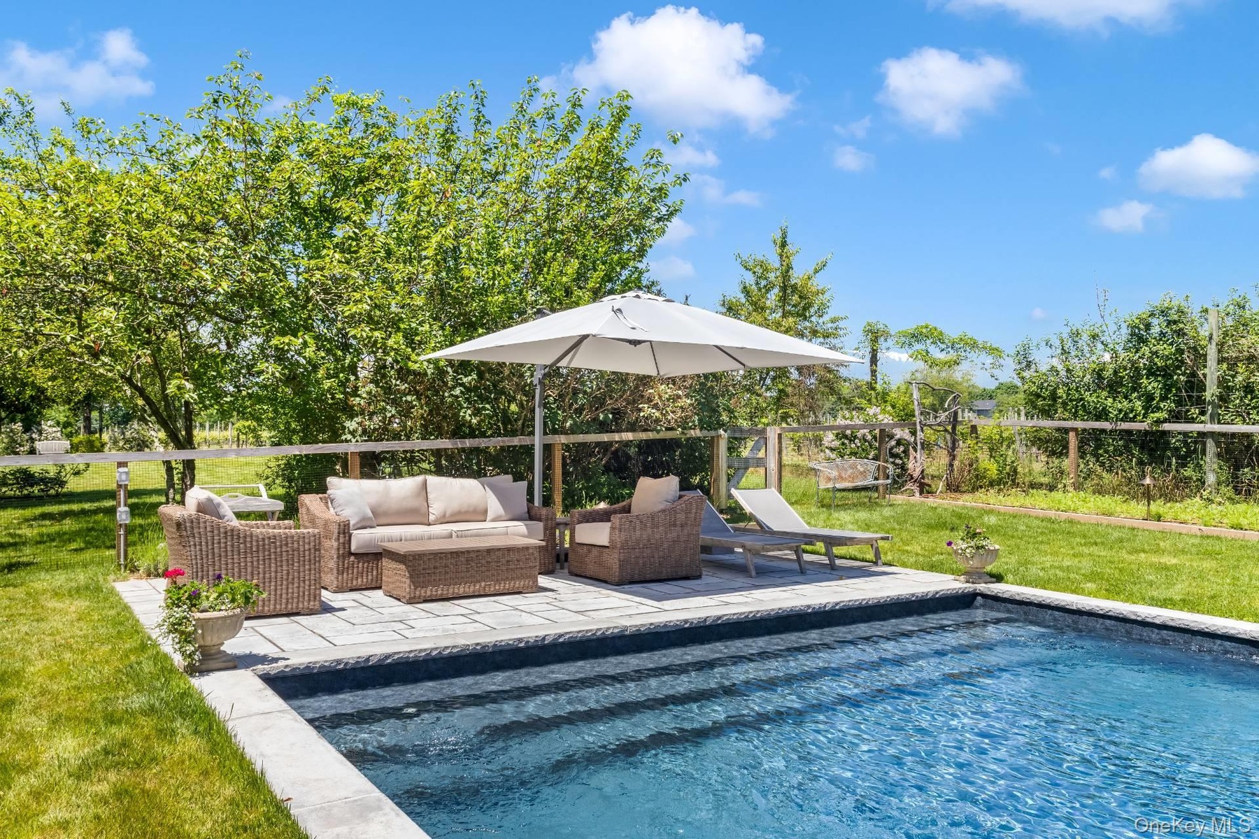 Private pool