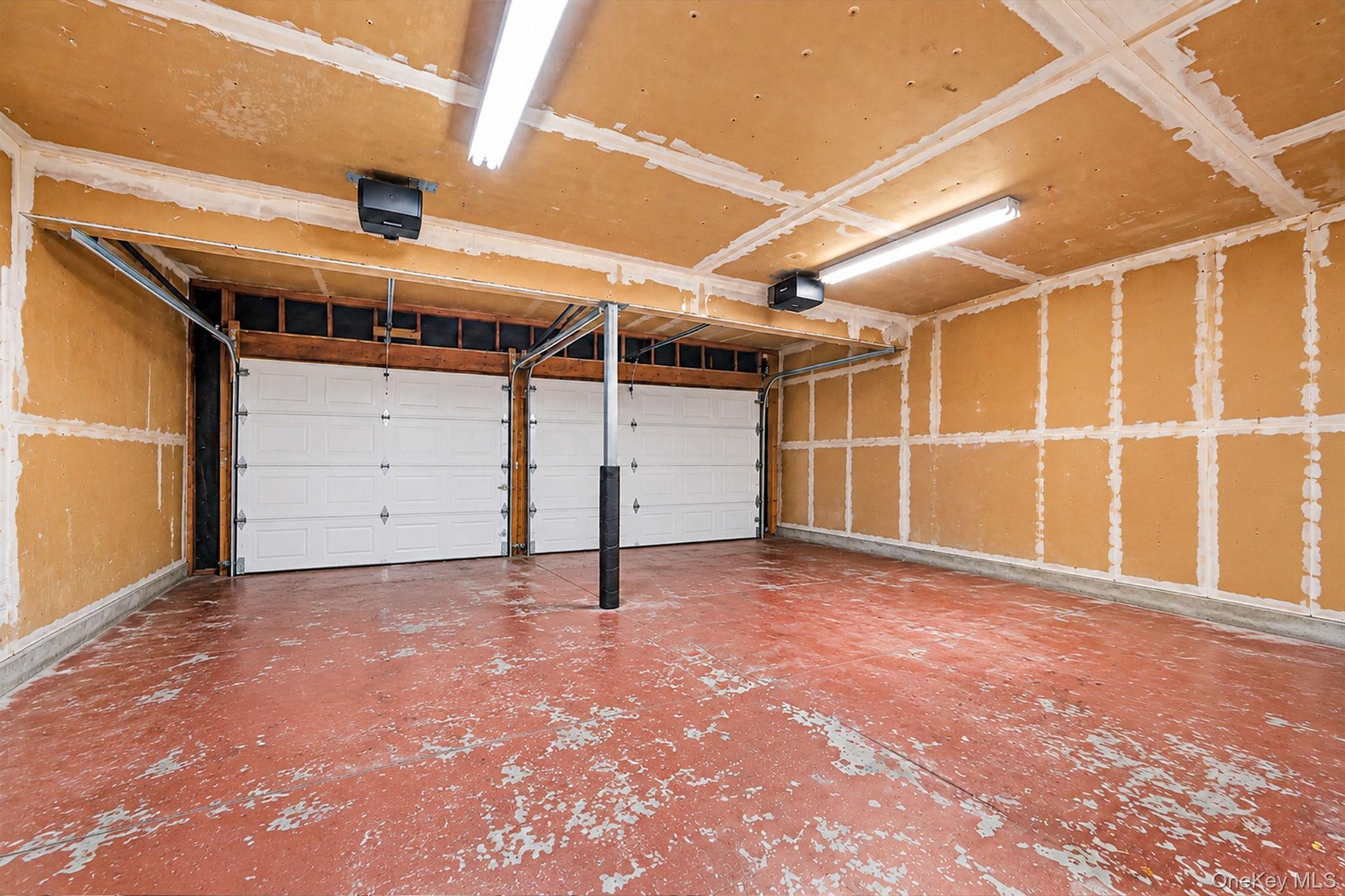 2 Car Garage
